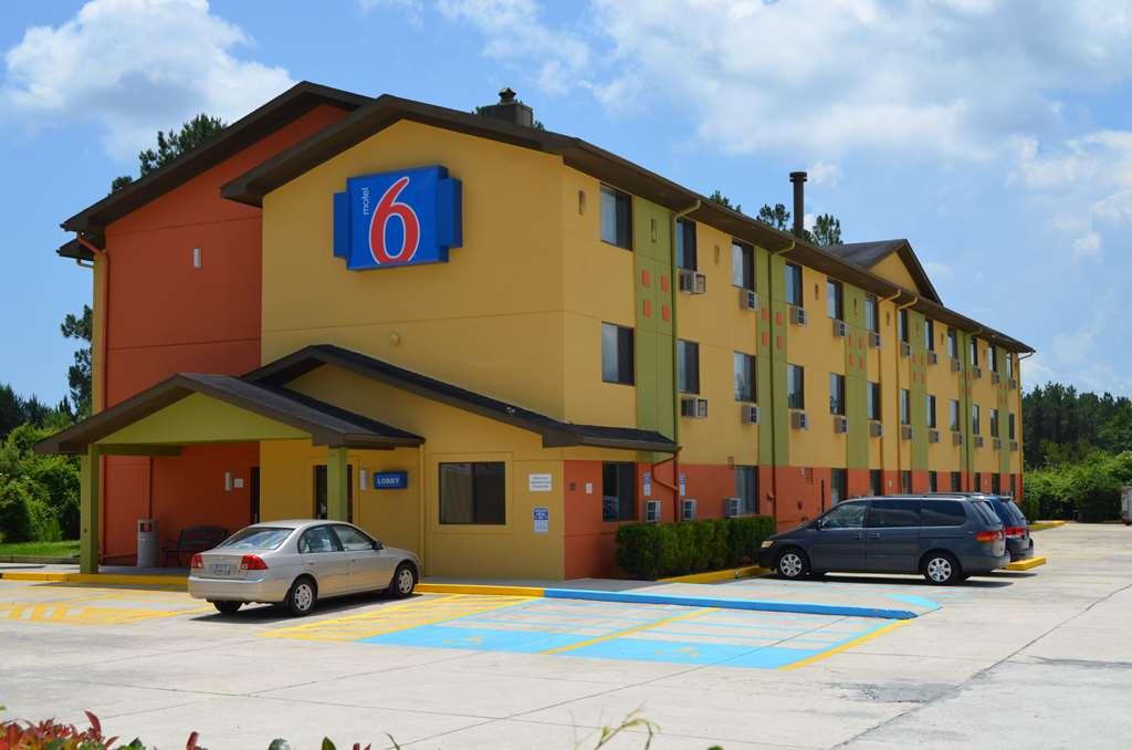 Motel 6 - Newest - Ultra Sparkling Approved - Chiropractor Approved Beds - New Elevator - Robotic Massages - New 2023 Amenities - New Rooms - New Flat Screen Tvs - All American Staff - Walk To Longhorn Steakhouse And Ruby Tuesday - Book Today And Sav 킹슬랜드 외부 사진